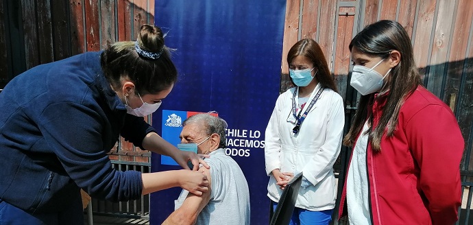 Seremi de Salud, Marta Bravo,  destacó que Ñuble lidera a nivel país el proceso de vacunación en la población de riesgo y  vulnerable.